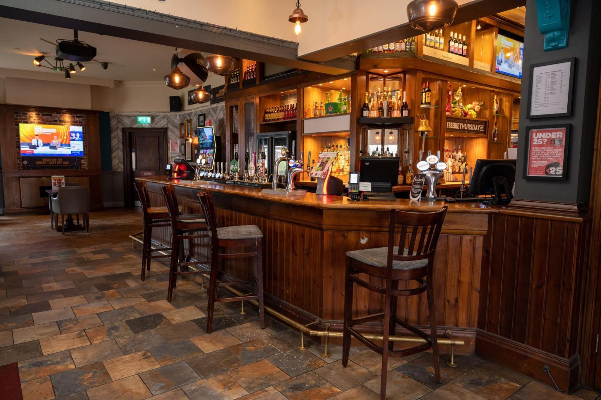 The Fernhurst By Greene King Inns Blackburn  Exterior photo